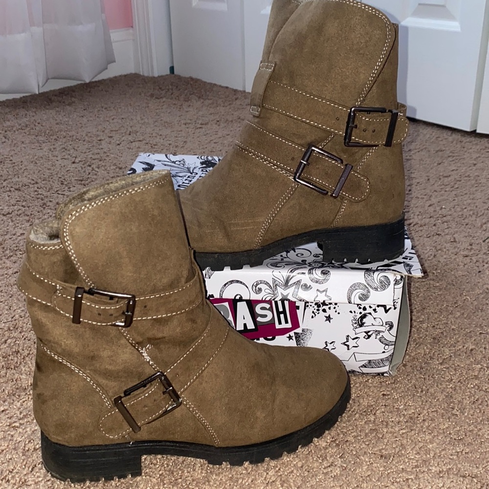 Taupe short ankle boot by Brash